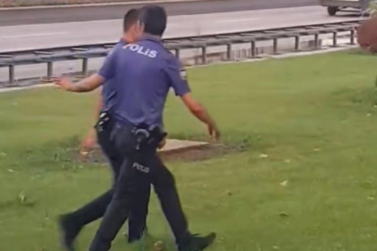 Bursa'da tekel bayide kavga &ccedil;ıkartıp polisten ka&ccedil;tı!