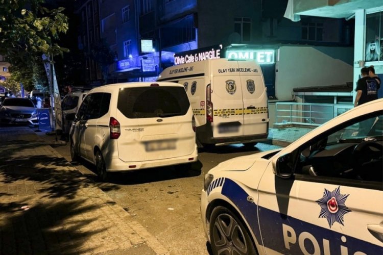 İstanbul'da bir binaya ateş a&ccedil;ıldı