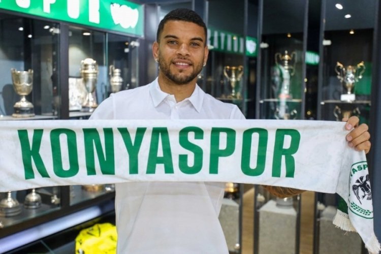 Konyaspor, Pedrinho ile anlaştı