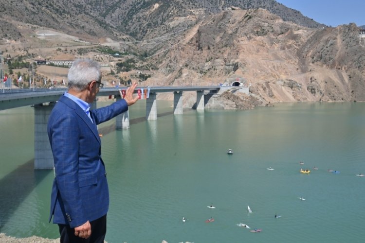 Bakan Uraloğlu Yusufeli Merkez Viyad&uuml;ğ&uuml; a&ccedil;ılış t&ouml;renine katıldı