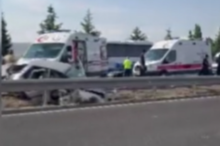 Ankara'da trafik kazası: 2 yaralı
