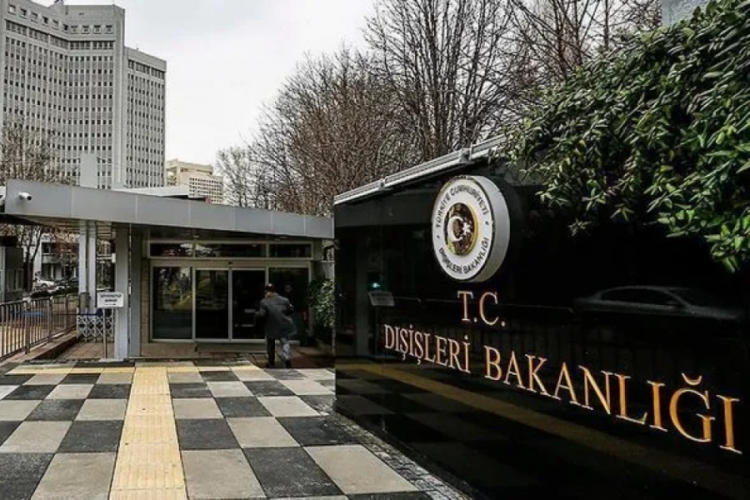 Dışişleri'nden Donald Trump a&ccedil;ıklaması