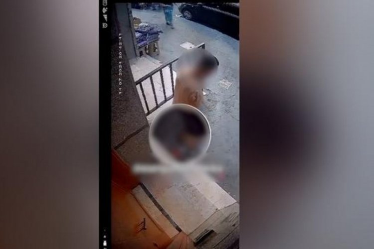 İstanbul'da bir adam cadde ortasında b&uuml;y&uuml;k tuvaletini yaptı