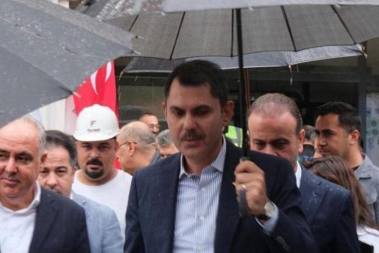 Bakan Kurum'dan Adana'da depremzedelere ziyaret