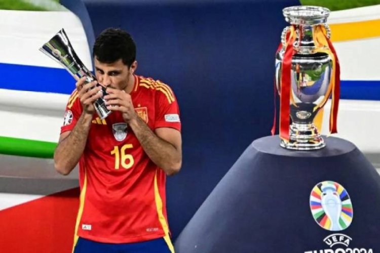 EURO 2024'&uuml;n en iyi oyuncusu Rodri se&ccedil;ildi