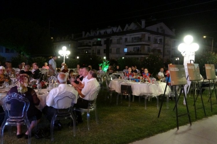 Marmaris'te 15 Temmuz şehitleri anısına yemek programı d&uuml;zenlendi