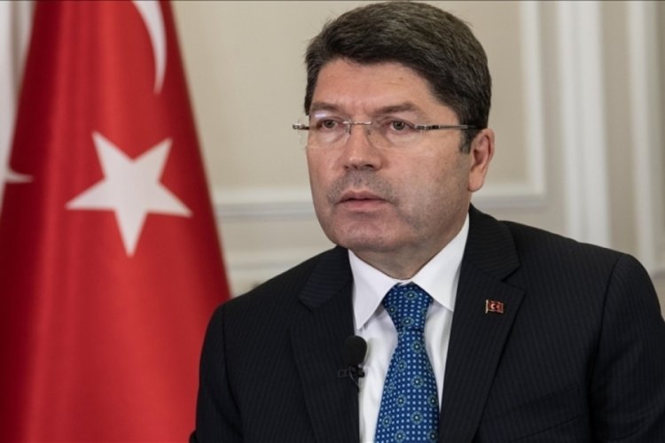 Adalet Bakanı Tun&ccedil;: Milletimiz t&uuml;m d&uuml;nyaya bir kez daha demokrasi dersi vermiştir