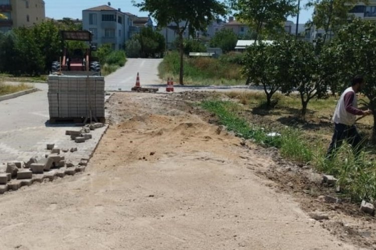 Bilecik yol bakım &ccedil;alışmalarıyla estetik g&ouml;r&uuml;n&uuml;m&uuml;ne kavuşuyor