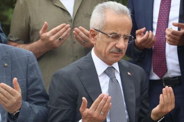 Bakan Uraloğlu, 15 Temmuz gecesi şehit olan T&uuml;rksat &ccedil;alışanı &Ouml;zsoy'u andı