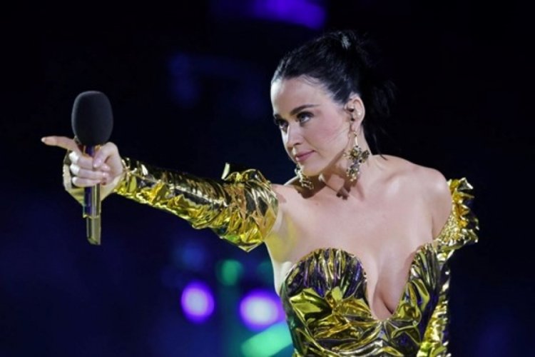 Amerikalı şarkıcı Katy Perry, alay konusu oldu!
