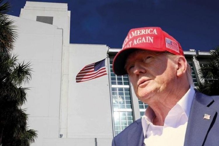 Trump'ın 'gizli belgeleri saklamakla' su&ccedil;landığı federal dava d&uuml;ş&uuml;r&uuml;ld&uuml;