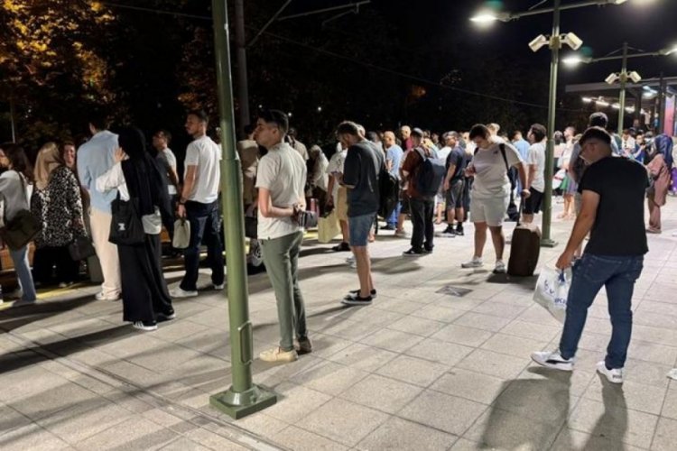 İstanbul'da Marmaray arıza yaptı
