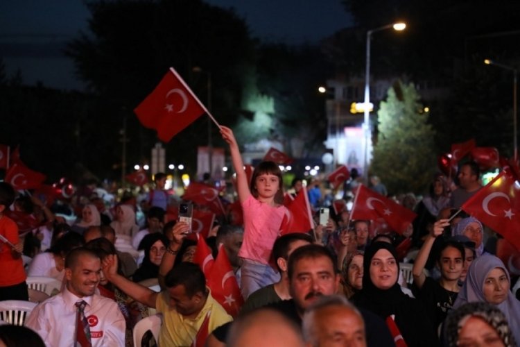 15 Temmuz anma programlarında İneg&ouml;l halkı meydanları doldurdu