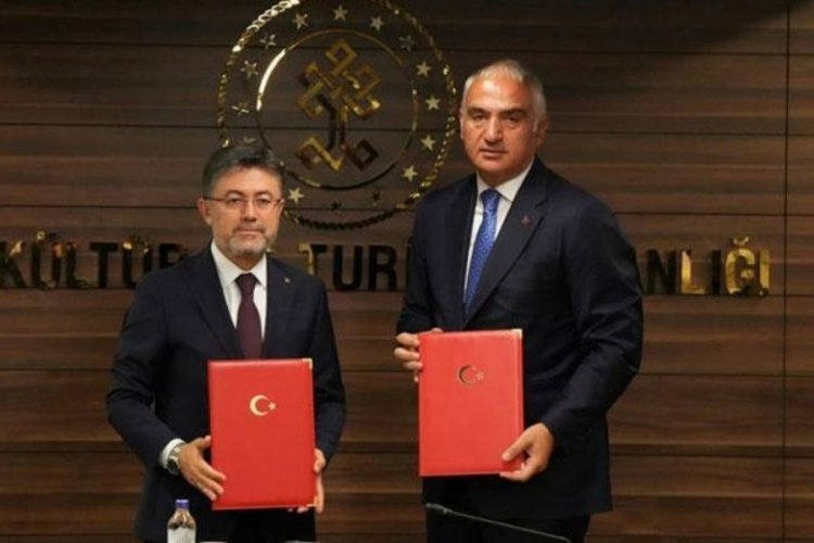 Bakan Yumaklı: Su fakiri &uuml;lkeler arasına girmemiz işten bile değil
