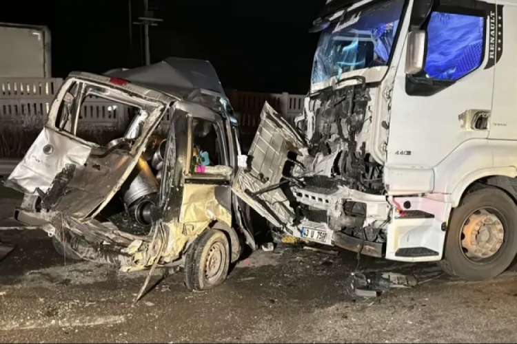 Bursa'da zincirleme trafik kazasıyla ilgili 2 sanığın cezası belli oldu