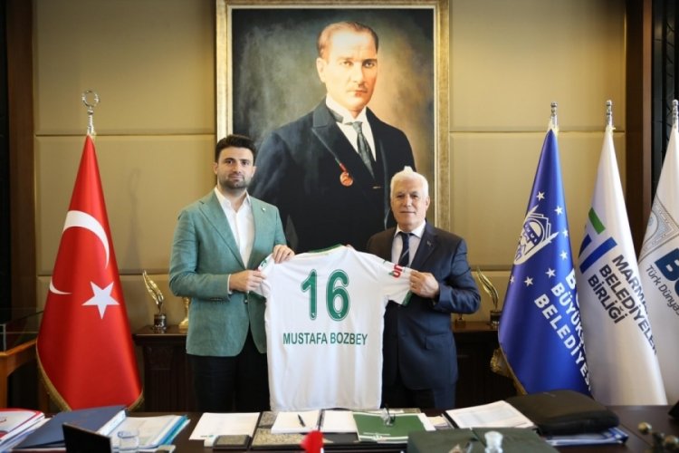 Başkan Bozbey: Hayalini kurduğumuz Bursaspor'u sahada g&ouml;receğiz