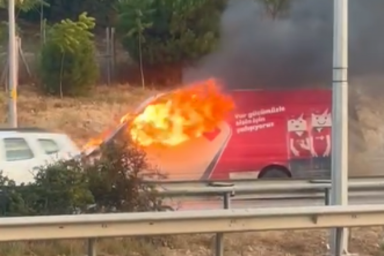 Bursa'da ara&ccedil; alev topuna d&ouml;nd&uuml;!