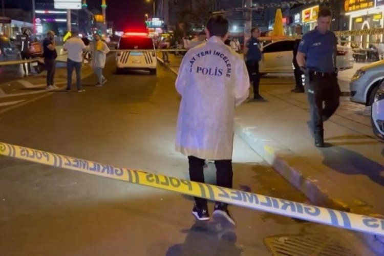 Restorana silahlı saldırı! Tesad&uuml;fen ge&ccedil;tiği yolda hayatından oldu