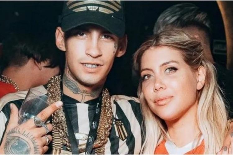 Wanda Nara durmak bilmiyor: Sevgilisi paylaştı!
