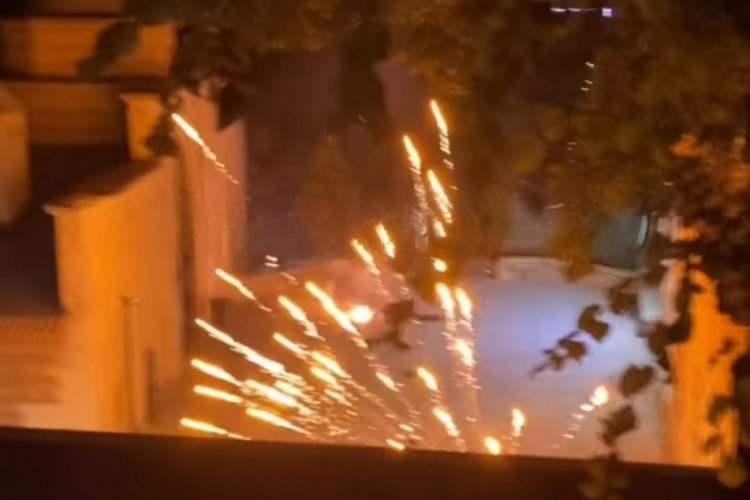 Bursa'da tarihi k&uuml;lliye zarar g&ouml;r&uuml;yor! Mahalle sakinleri yetkilileri g&ouml;reve &ccedil;ağırdı