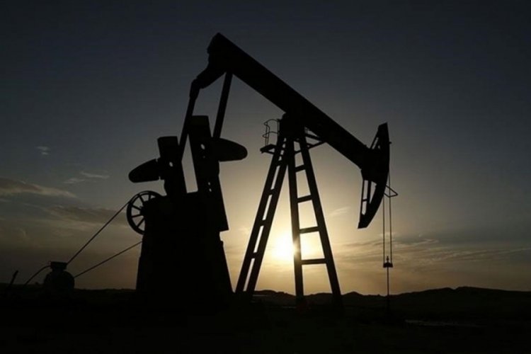Petrol fiyatları d&uuml;ş&uuml;ş&uuml; s&uuml;rd&uuml;r&uuml;yor