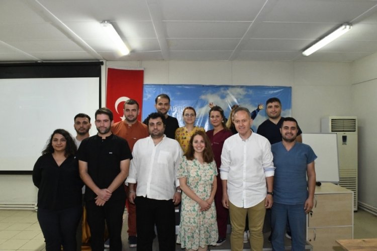 Bursa Osmangazi'de Bursa Barosu Hayvan Hakları Komisyonu a&ccedil;ıklamada bulundu