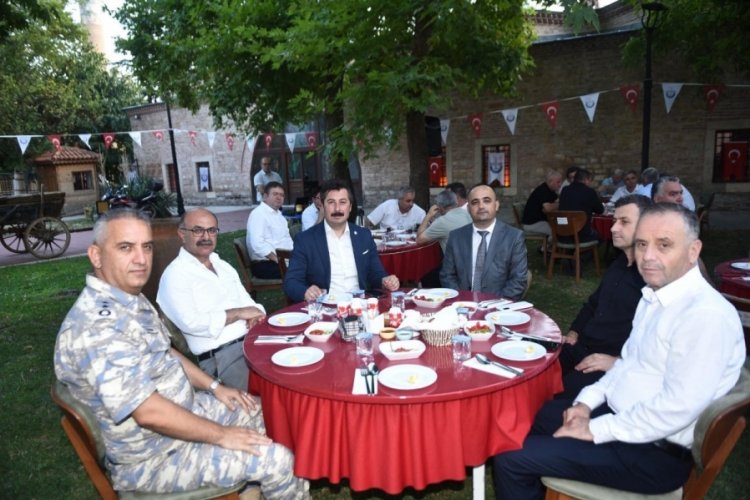 Bursa Yenişehir Kaymakamı Mustafa G&uuml;ney'e veda yemeği