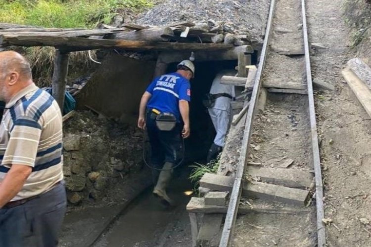 Maden ocağında g&ouml;&ccedil;&uuml;k altında kalan iş&ccedil;inin cansız bedenine ulaşıldı