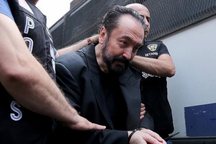 Adnan Oktar su&ccedil; &ouml;rg&uuml;t&uuml; davasının firari iki h&uuml;k&uuml;ml&uuml;s&uuml; yakalandı