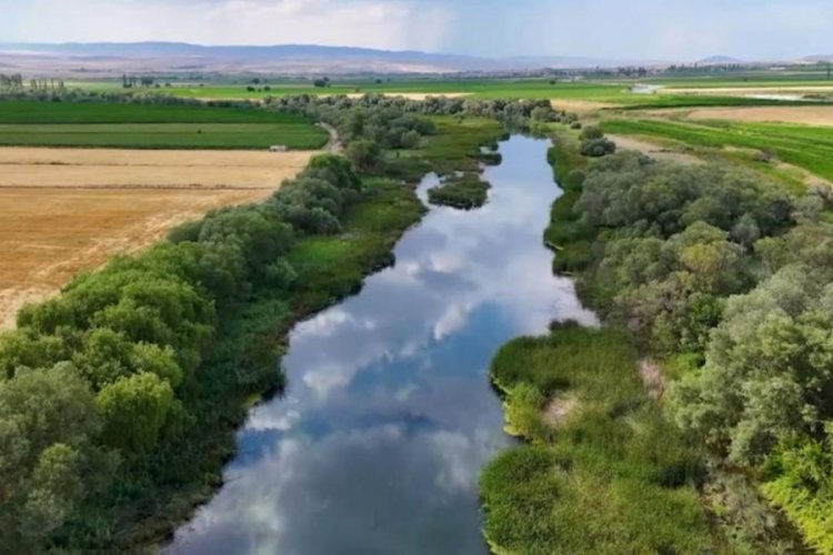 Valilikten hayati uyarı: Baraj ve ırmakta y&uuml;zmeyin