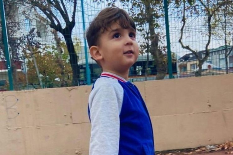 4. kattan d&uuml;şen k&uuml;&ccedil;&uuml;k &ccedil;ocuk hayatını kaybetti