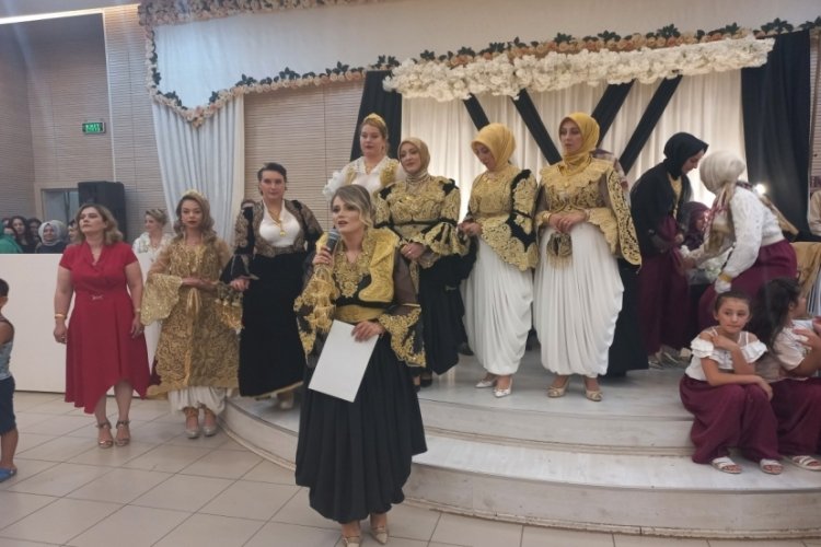 Bursa Demirtaş'ta kadınların şalvarlı gecesi