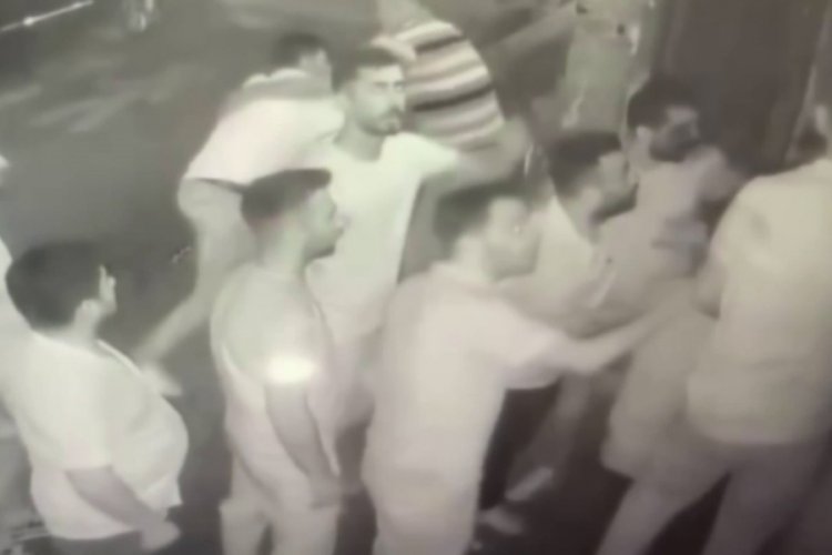 İstanbul'da kardeşini d&ouml;ven şahsı silahla vurarak yaraladı