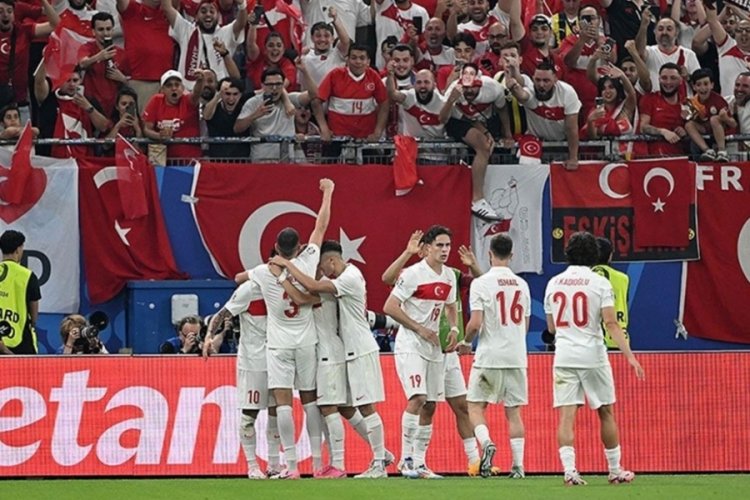 A Milli Futbol Takımı'ndan tarihi y&uuml;kseliş!