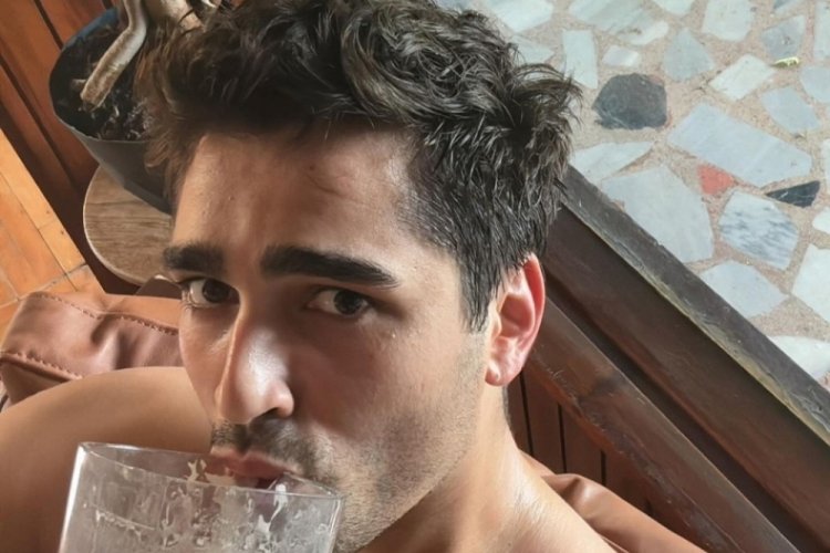 Mert Ramazan Demir'in &ccedil;ok konuşulan pozları!