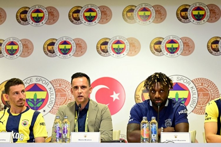 Fenerbah&ccedil;e'de, 7 isim i&ccedil;in imza t&ouml;reni d&uuml;zenlendi