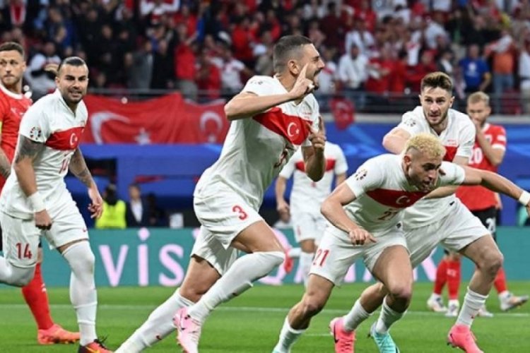 Beşiktaş'ın g&ouml;z&uuml; Merih Demiral'da