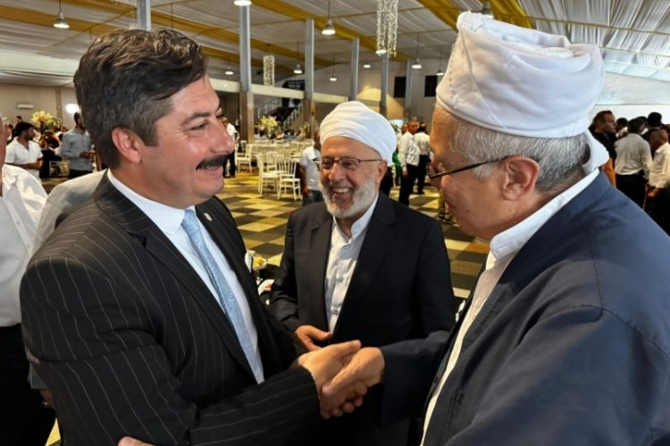 Yenişehir Belediye Başkanı &Ouml;zel, iki aile arasında barışı sağladı!