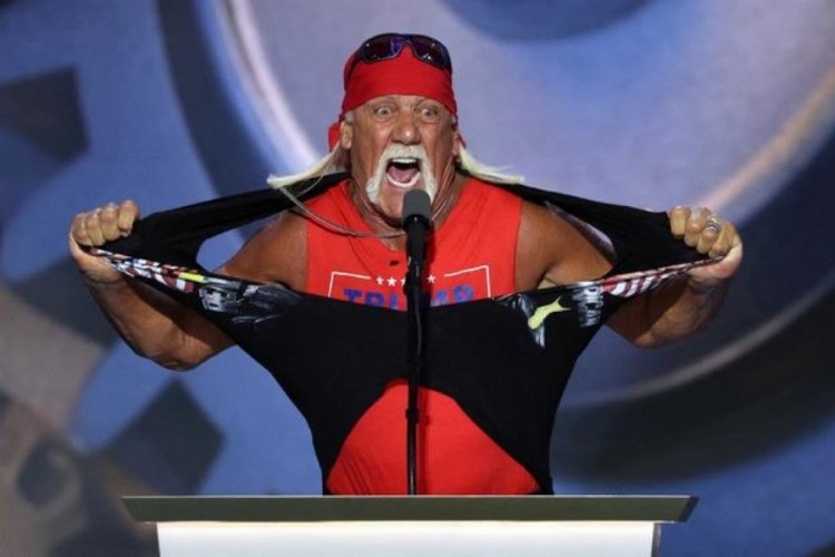 Hulk Hogan'ın sahne şovu g&uuml;ndem oldu!