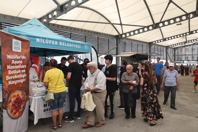 Bursa  Nil&uuml;fer'de 18 g&uuml;n boyunca 60 bin kişilik aşure ikram edilecek