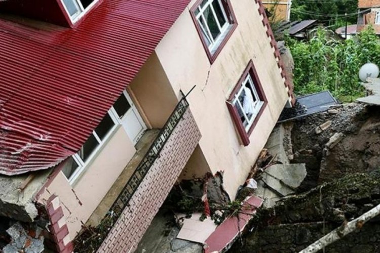 Giresun'da şiddetli yağış heyelanlara sebep oldu!