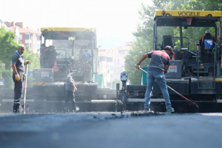 Çorum'da asfalt ve altyapı çalışmaları aralıksız sürüyor