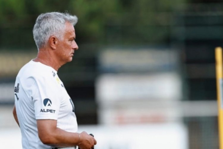 Mourinho antrenmanı sık sık durdurdu! Uyarı yaptı