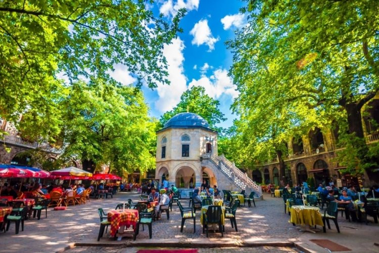 Bir yanda kavurucu sıcak, bir yanda kuvvetli sağanak! Bursa'da hava nasıl?