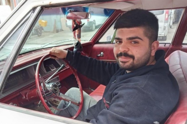 Akli dengesi yerinde olmayan şahıs tarafından sırtından bı&ccedil;aklandı!
