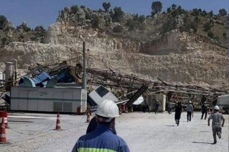 Gabar Dağı'nda kule devrildi: İş&ccedil;iler kule altında kaldı!