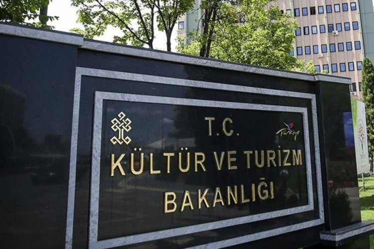 T&uuml;rkiye'ye 19 eser daha iade edildi