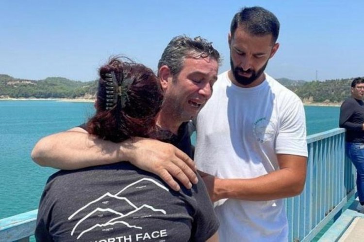 G&ouml;le d&uuml;şen otomobil bir aileyi yok etti!