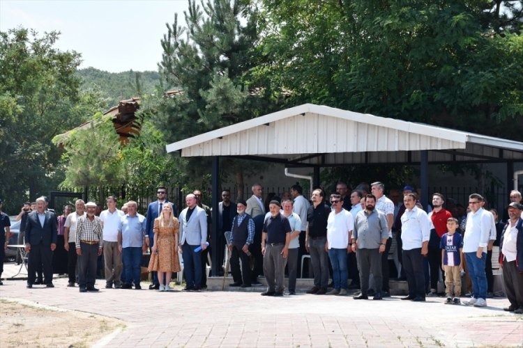 Bursa'da Tarihi Cuma Pazarı camisi tadilatı, çevre düzenlemesi ve minare açılışı