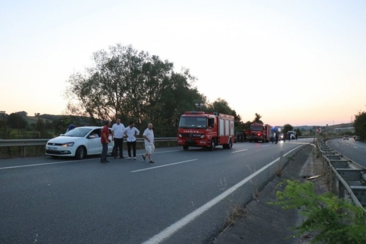 Sakarya'da yol kenarında tuvaletini yapmak isteyen adam d&uuml;şerek &ouml;ld&uuml;
